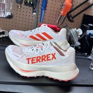 BRAND NEW
Adidas terrex Agravic speed ultra trail running shoes
